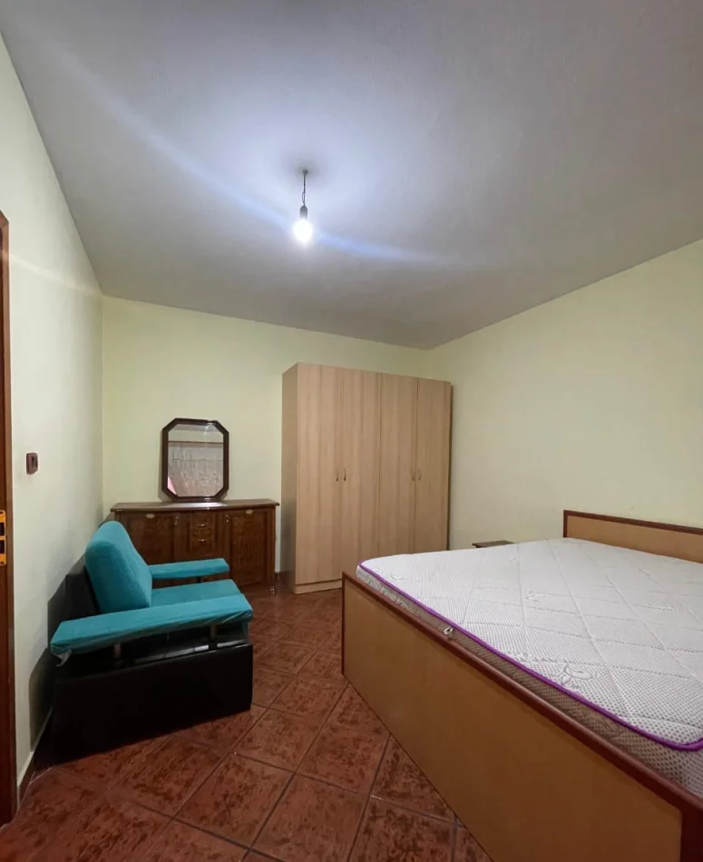 Tirana, 2+1 Apartment for Rent, Second Floor, 110 m², €450 (Rruga 5 Maji)