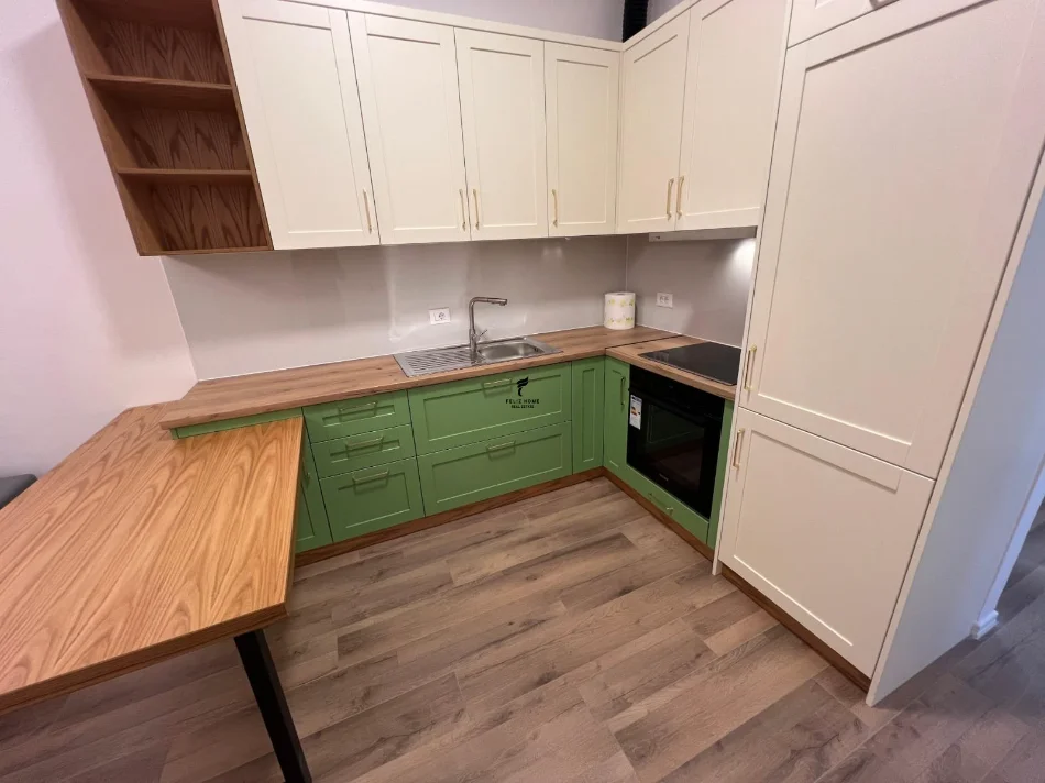 Tirane, affitto appartamento 1+1 al piano 8, 70 m² a 550 € (LAPRAKE)