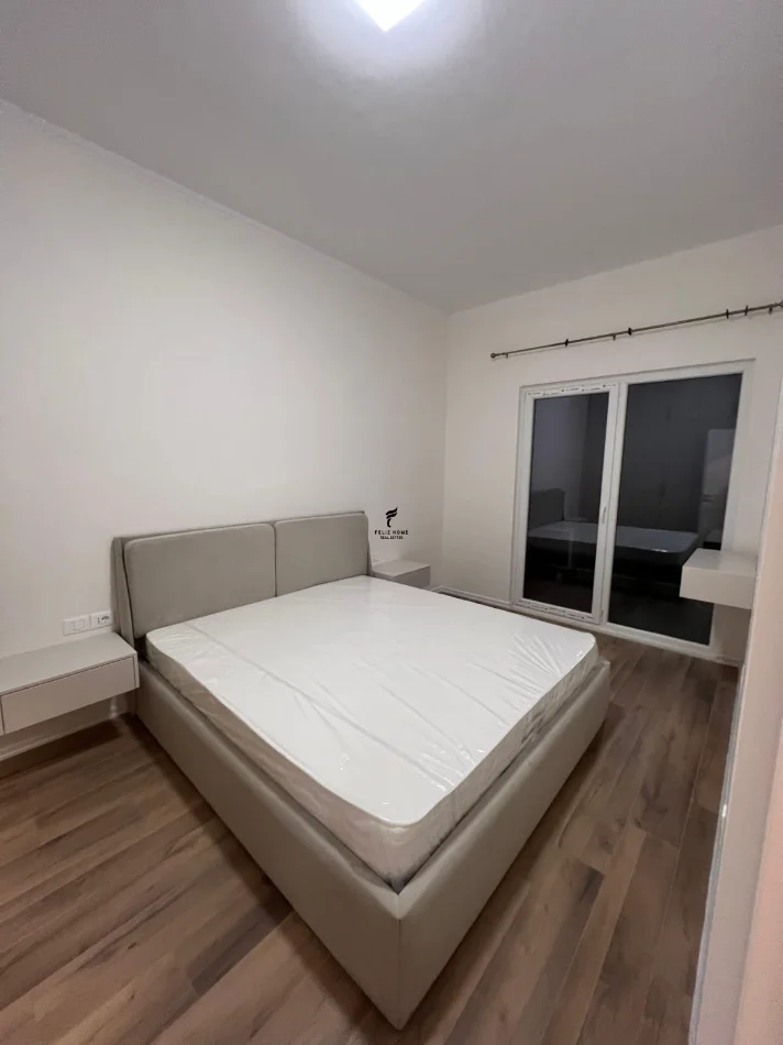 Tirane, affitto appartamento 1+1 al piano 8, 70 m² a 550 € (LAPRAKE)