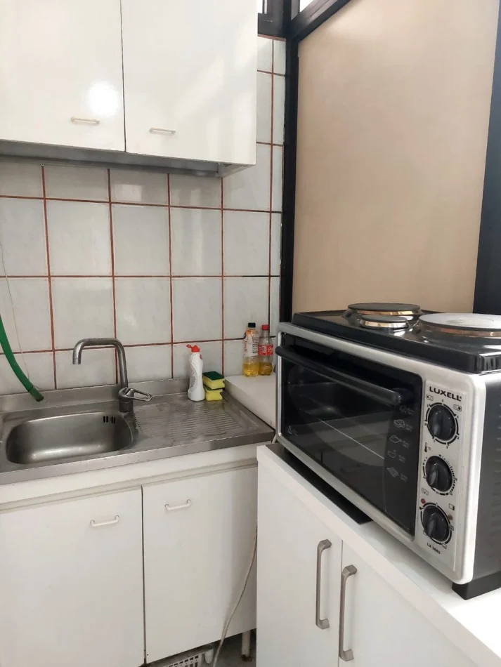 Tirane, affitto appartamento 1+1 al secondo piano, 65 m², 500 € (Via Elbasanit)