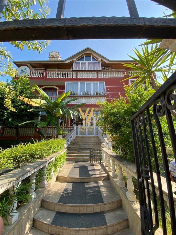 JEPET VILE 3 KATE ME QERA TE KOMUNA E PARISIT 5.000 EURO