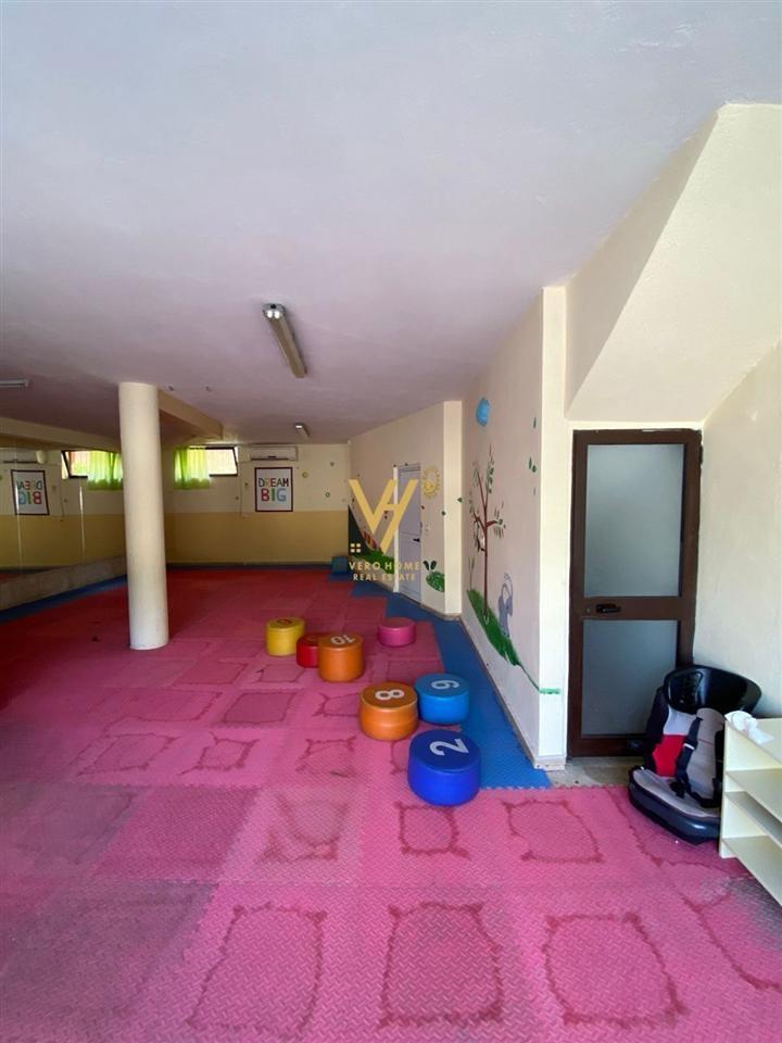 RENTAL: 3-STOREY HOUSE WITH COURTYARD IN PARISIT MUNICIPALITY FOR 5,000 EURO