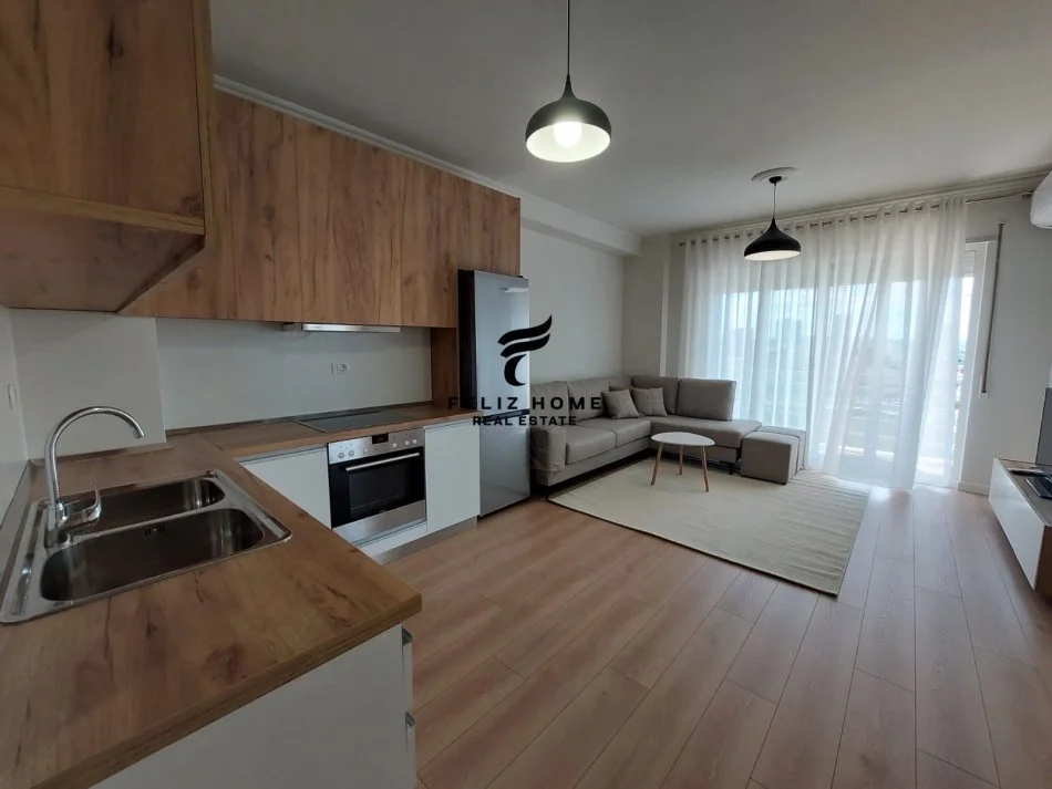 Tirane, affitto appartamento 2+1+Balcone Piano 7, 86 m² 600 € (CITTÀ STUDENTI)