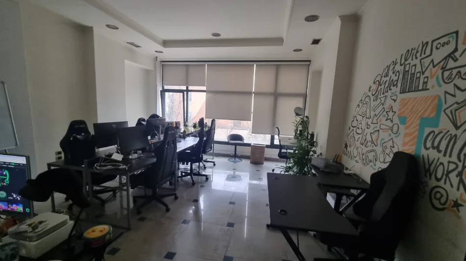 Tirane, vendesi locale commerciale Piano 0, 350 m² 1.500.000 € (BLLOK)