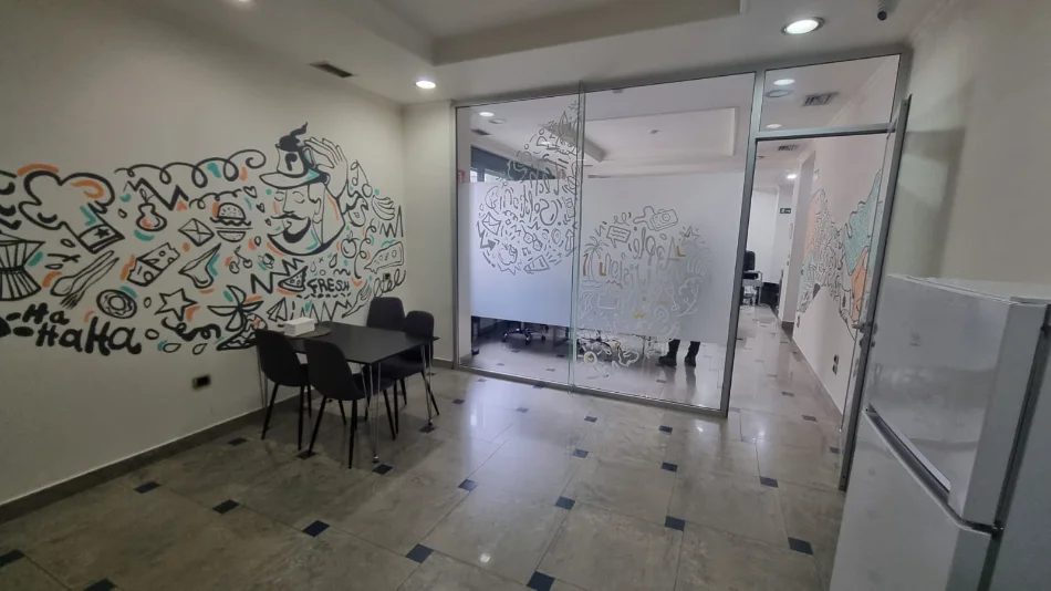 Tirane, vendesi locale commerciale Piano 0, 350 m² 1.500.000 € (BLLOK)