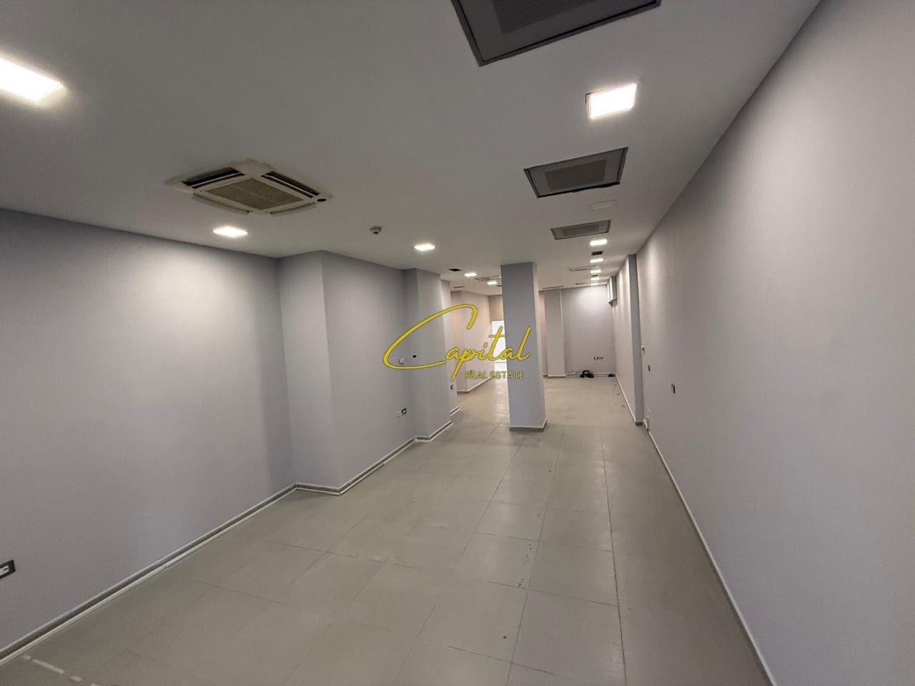 COMMERCIAL SPACE FOR RENT 916 m2 KAVAJA STREET 18,000 EURO