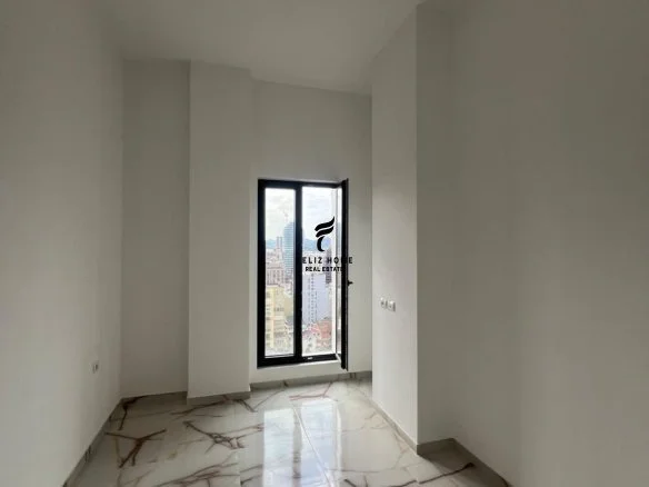 Tirane, ufficio in affitto al piano 13, 106 m², 1.000 € (VIA BARRIKADAVE)