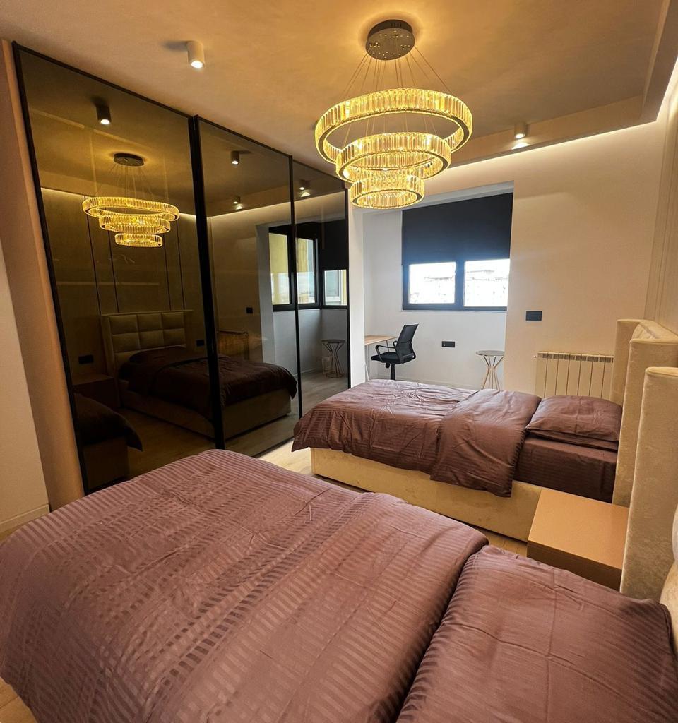 Apartamente 2+1+2 në shitje, Petro Nini