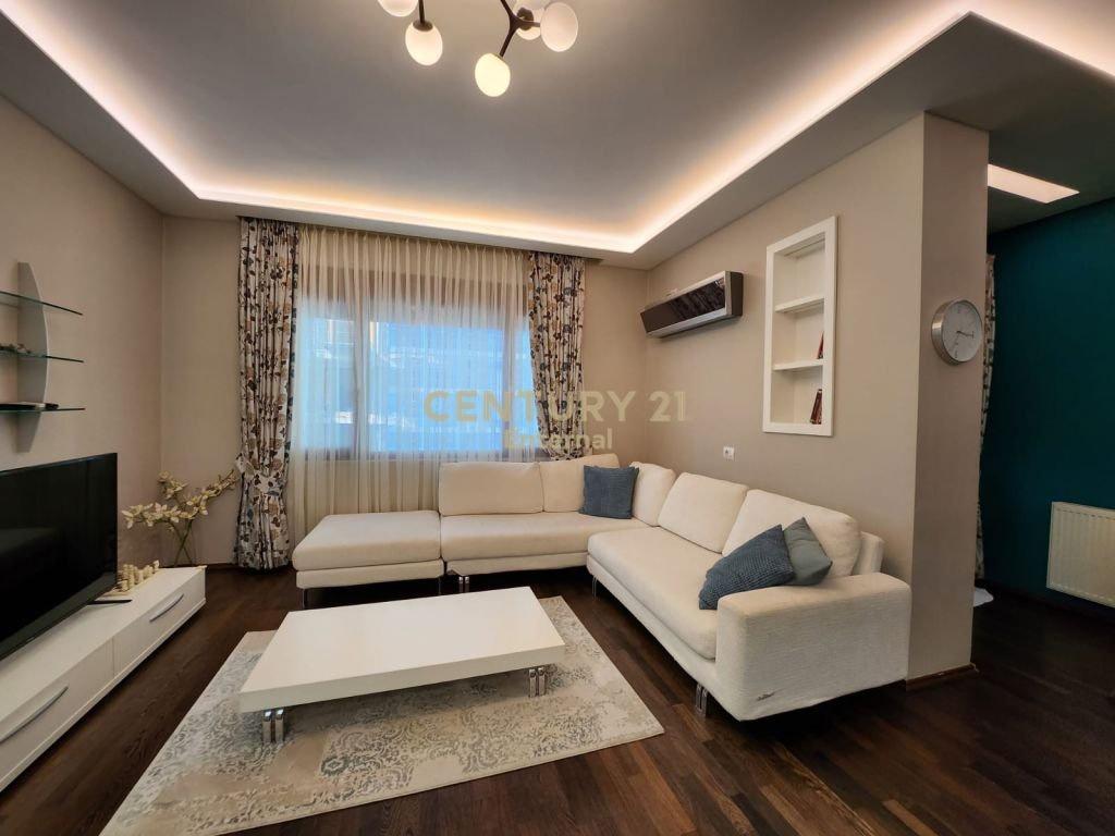 Appartamento 2+1 con Posto Auto in Affitto presso Air Albania