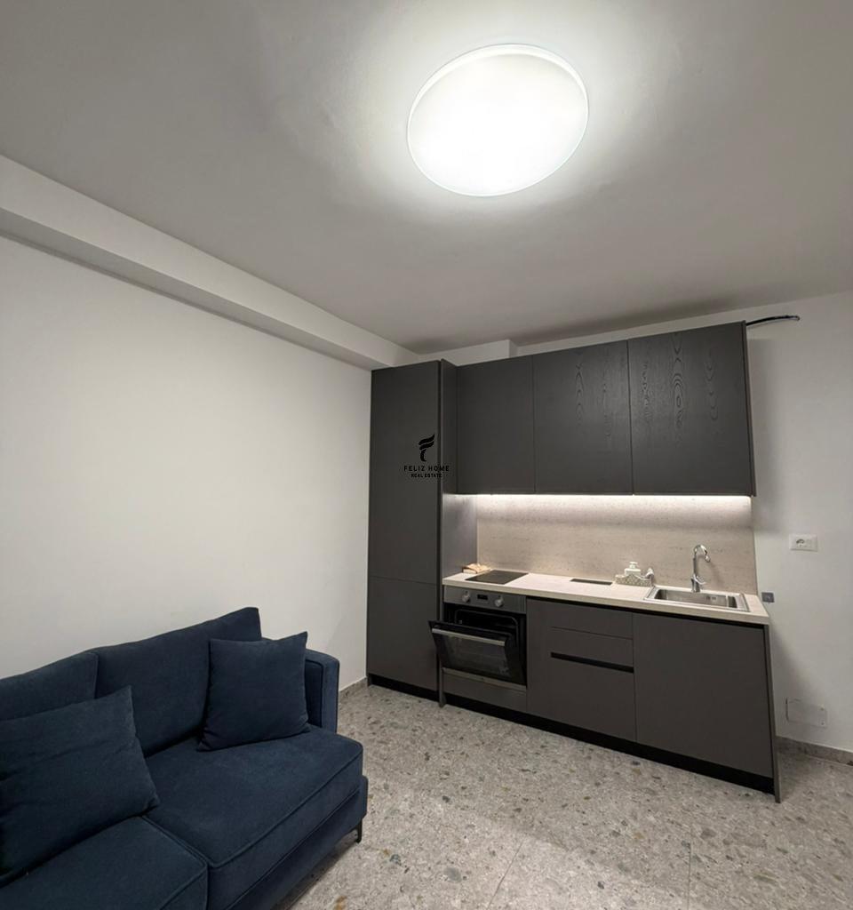 APARTAMENT ME QERA 1+1 STACIONI TRENIT 45.000 LEKE FH-80171