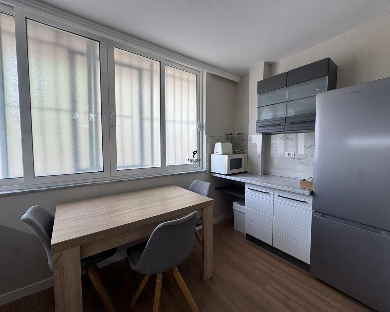 APARTAMENT ME QERA 2+1 BLLOK 80.000 LEKE FH-80161