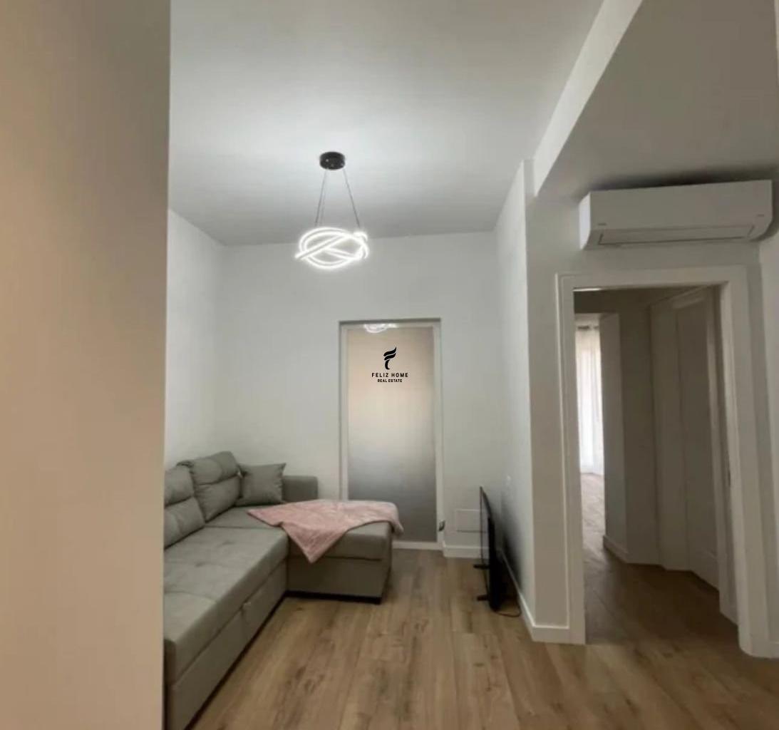 APARTAMENT ME QERA 1+1 ISH PARKU 50.000 LEKE FH-70331