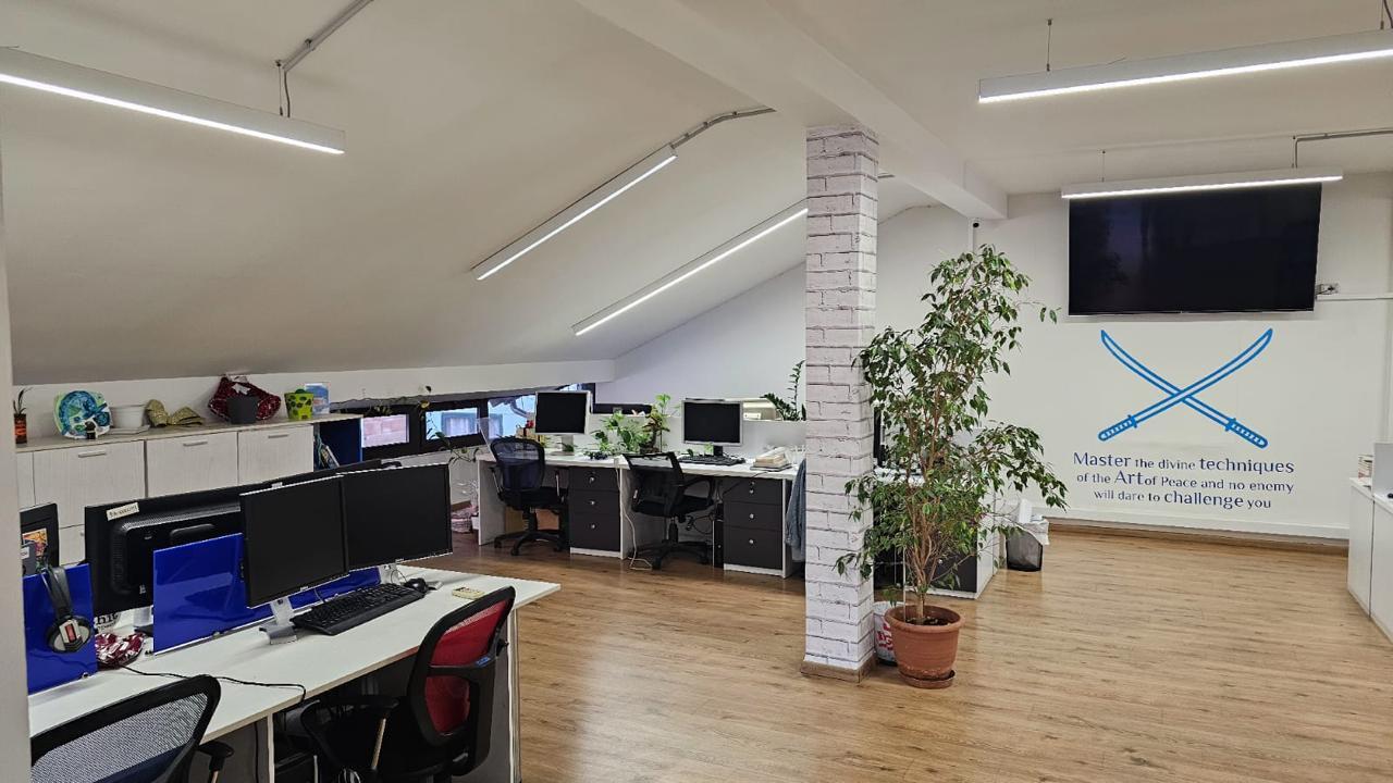AMBIENT ZYRE ME QIRA📍 Bllok – tek Juvenilja