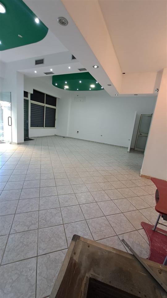 🔥 Ambient Commerciale – Vicino a Square 21 🔥
