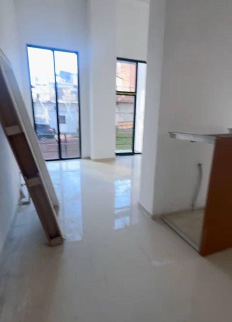 Negozio in affitto – Zona della Scuola Rossa 📍