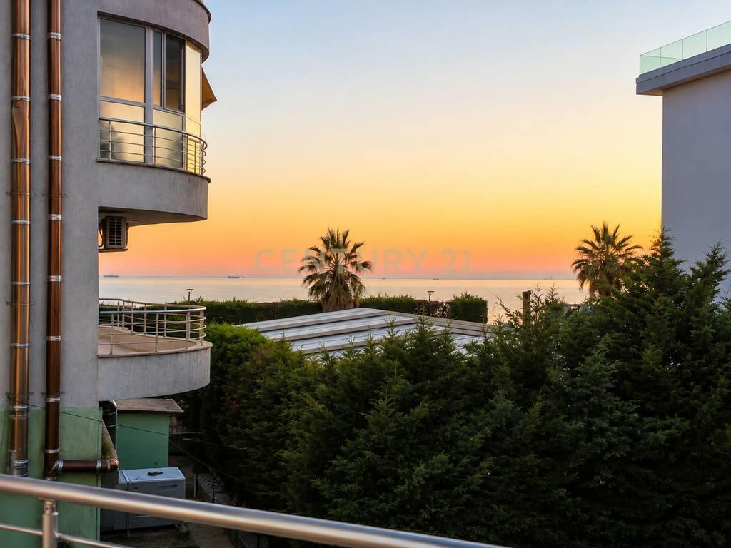 FOR SALE 1+1 APARTMENT WITH SEA VIEW