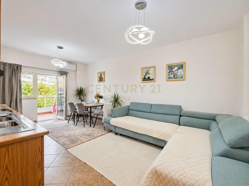 SHITET APARTAMENT 1+1 ME PAMJE DETI