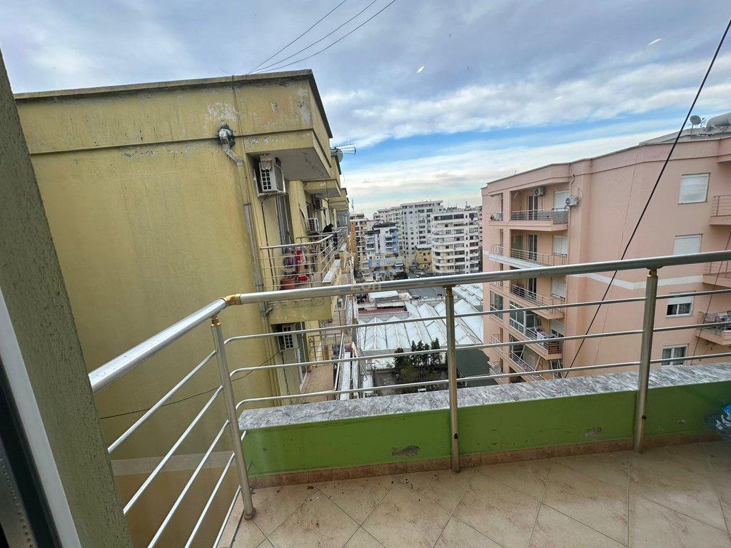 0684394200 Apartment for Sale 1+1 in the Center of Durrës