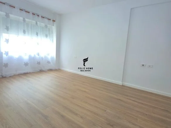 Tirane, vendesi appartamento 1+1 Piano 6, 72 m² 165.000 € (IN PARCHEGGIO)