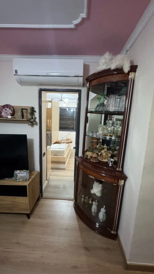 Tirane, affitto appartamento 2+1 Primo piano, 85 m² 550 € (Scuola Unificata)