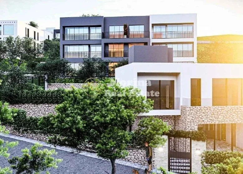 Tirane, vendi Vile 3+1, 287 m² 800.000 € (Sauk, Farka Lake)