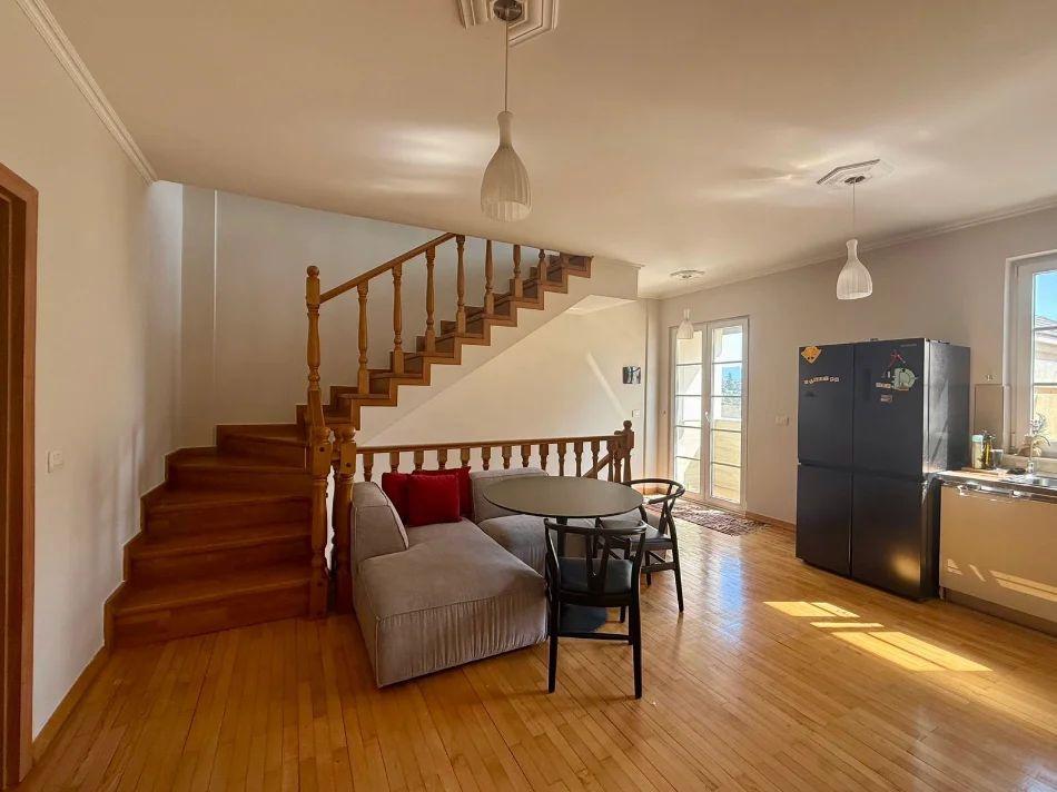Rental Villa 180 m² with Basement