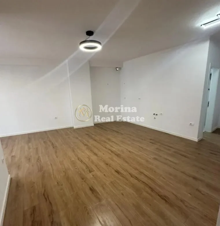 Tirane, vendesi appartamento 2+1 Piano 7, 89 m² 150.000 € (Complesso Jolla)