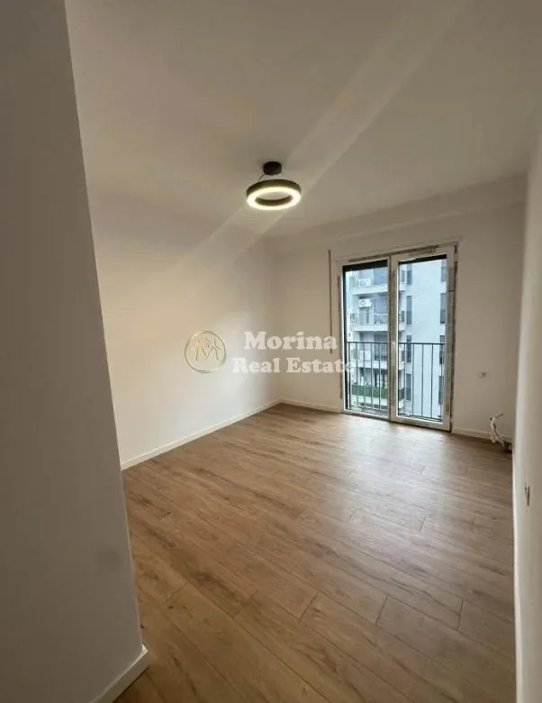 Tirane, vendesi appartamento 2+1 Piano 7, 89 m² 150.000 € (Complesso Jolla)