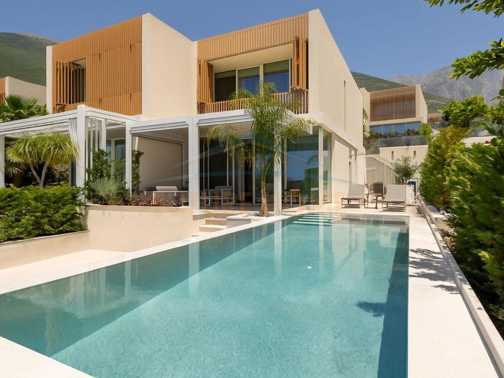 Shitet, Vilë 2-katëshe, ”Green Coast Resort ”