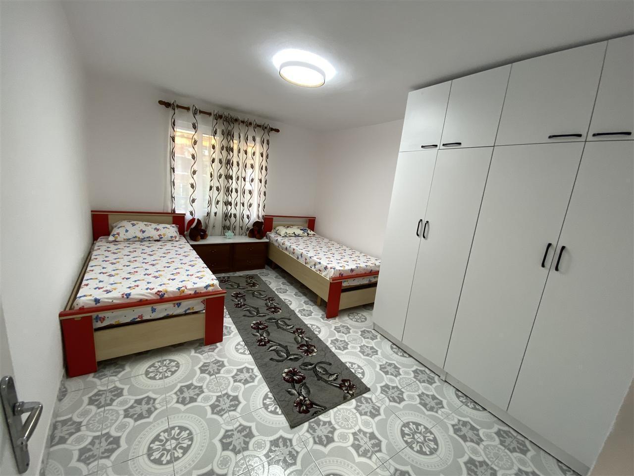APPARTAMENTO CON AFFITTO 2+1 IN RESTORAN DURRESI 600 EURO