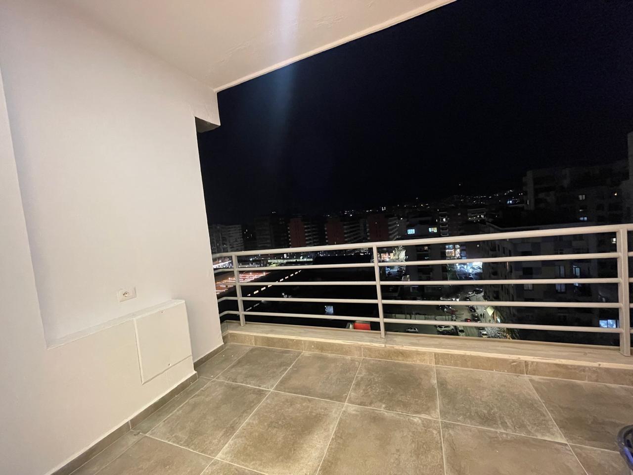 Appartamento 2+1 in vendita in via Kavajës
