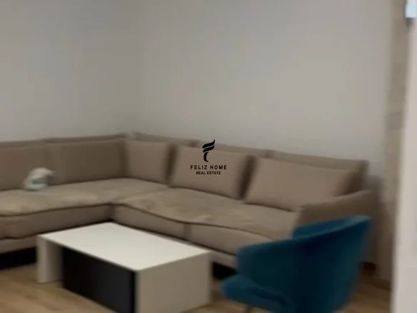 Tirane, jepet me qera zyre Kati 3, 135 m² 1.200 € (QENDER)