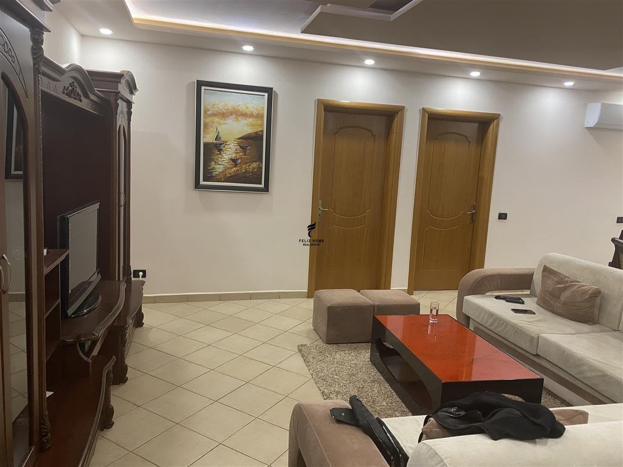 Appartamento 2+1 in Comune di Parisit in vendita a 295.000 euro FH-78516