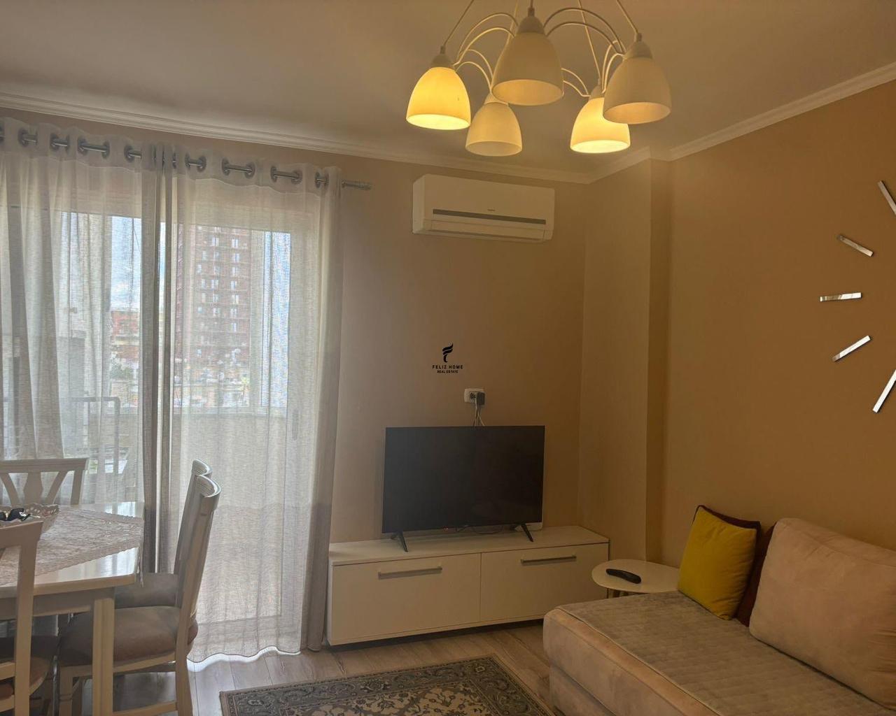 APARTAMENT ME QERA 1+1 MYSLYM SHYRI 60.000 LEKE FH-78511