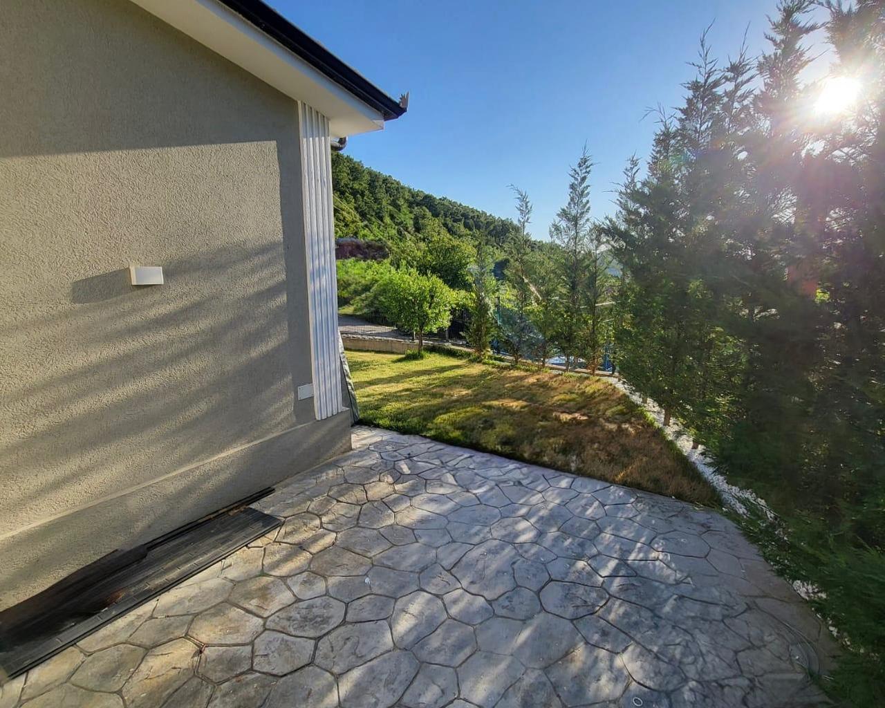 House for Rent in Petrelë 📍