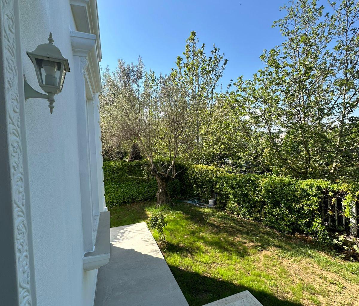 🏡 4-Storey Villa for Rent – White House Residence, TEG