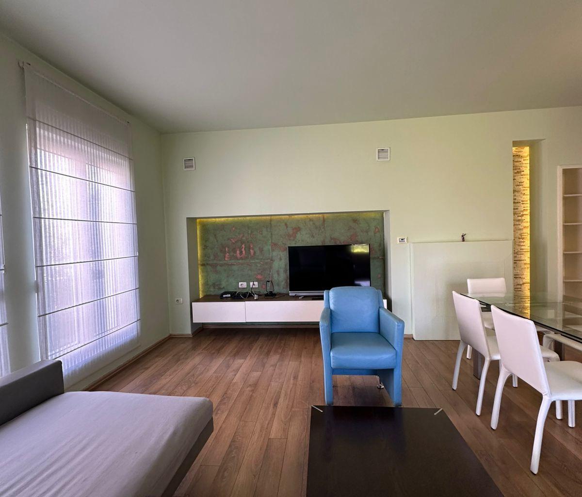 FOR RENT 4-STOREY VILLA – White House, TEG