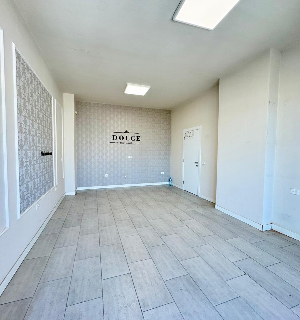 Office 1+1 for Rent📍 Rruga e Kavajës, near Square 21