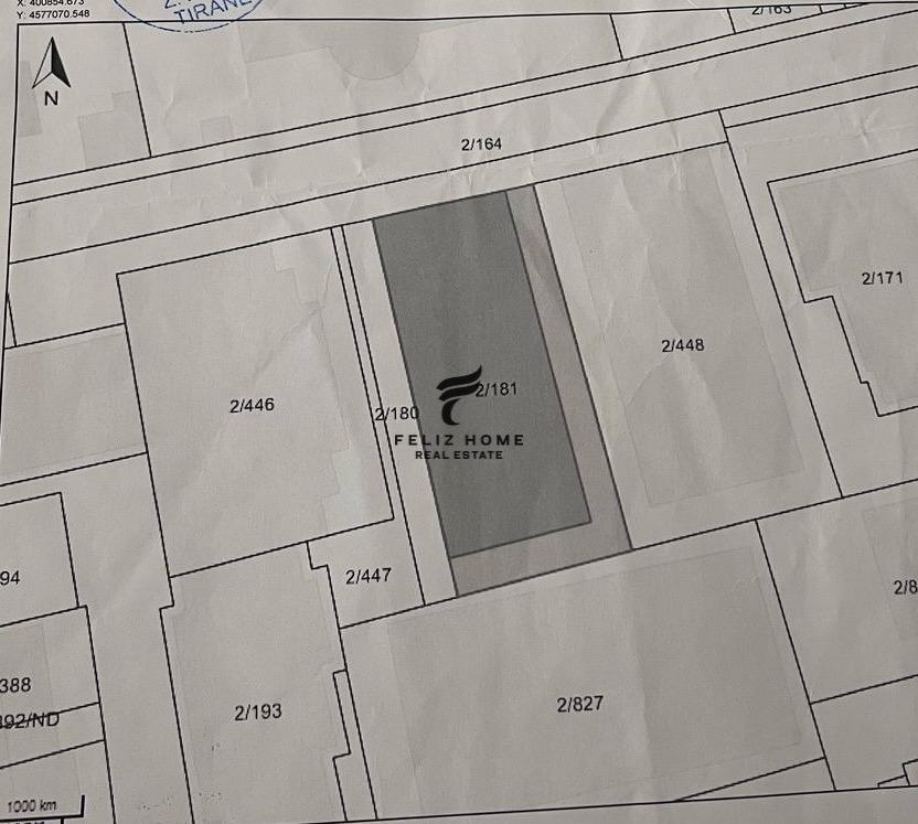 Vendesi locale commerciale di 102 m² in Blok