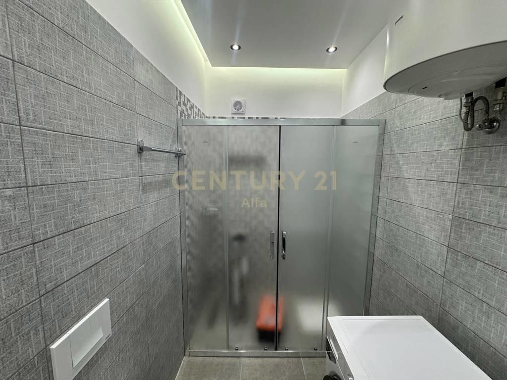 Jepet me qira apartament luksoz 2+1+2 në Zogun e Zi!