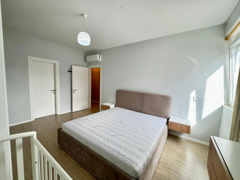 Tirane, vendesi appartamento 2+1 Piano 4, 105 m² 278.000 € (Liqeni i Thate)