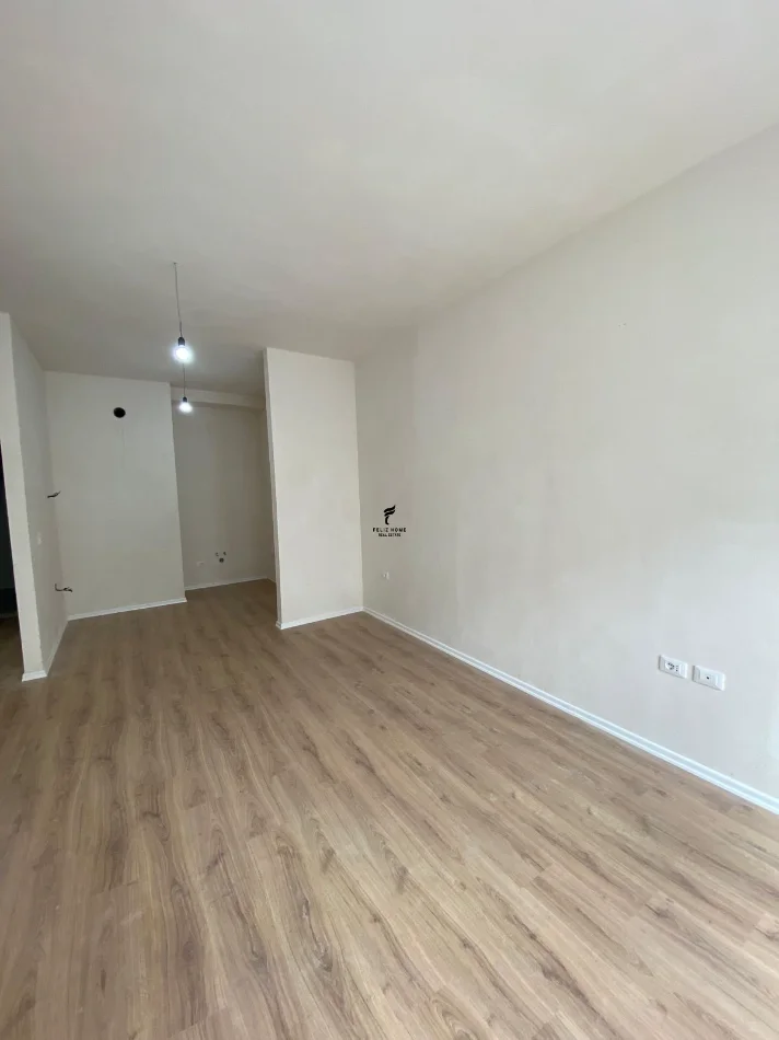 Tirane, vendesi appartamento 3+1 Piano 4, 124 m² 391.000 € (COMUNE DI PARISIT)