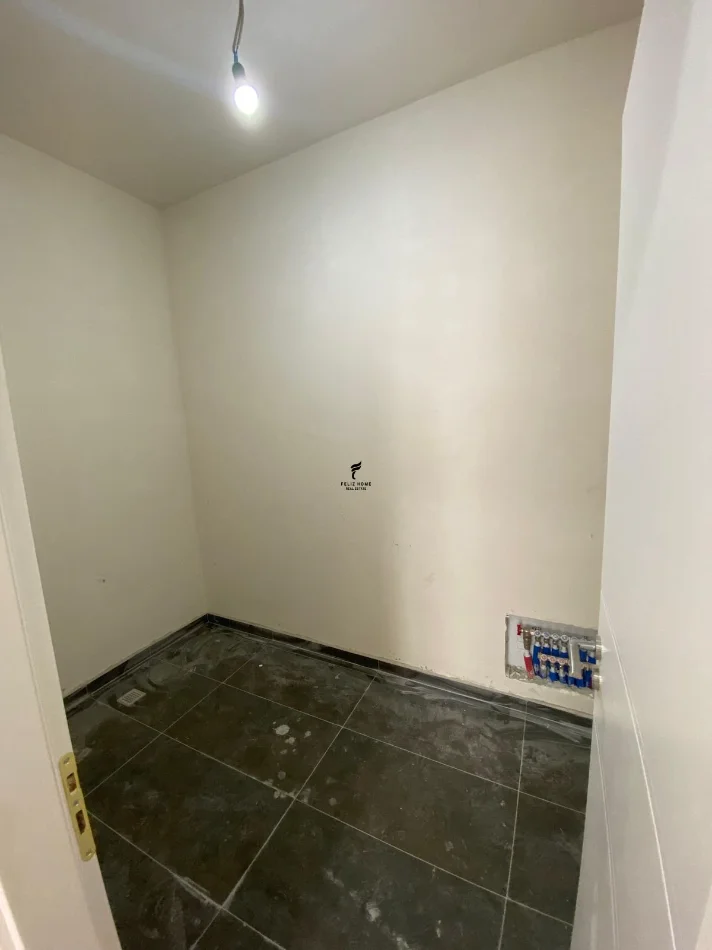 Tirane, vendesi appartamento 3+1 Piano 4, 124 m² 391.000 € (COMUNE DI PARISIT)