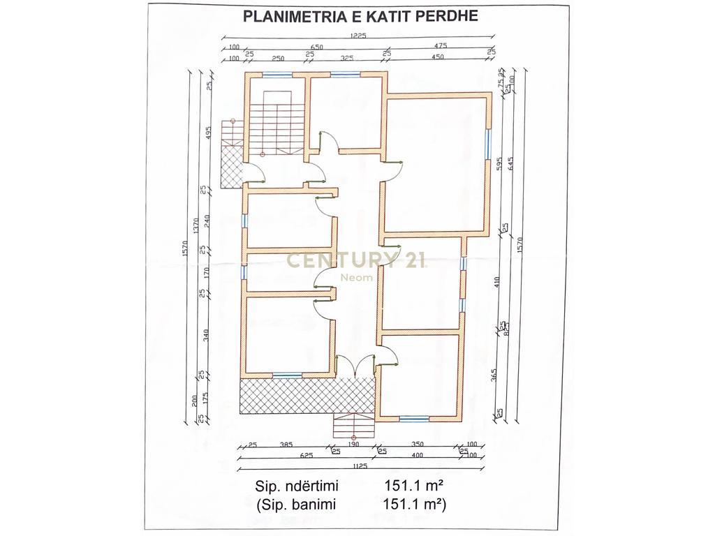 VILË PËR SHITJE - 526m² TEK FUSHA SPORTIT, LAPRAKË