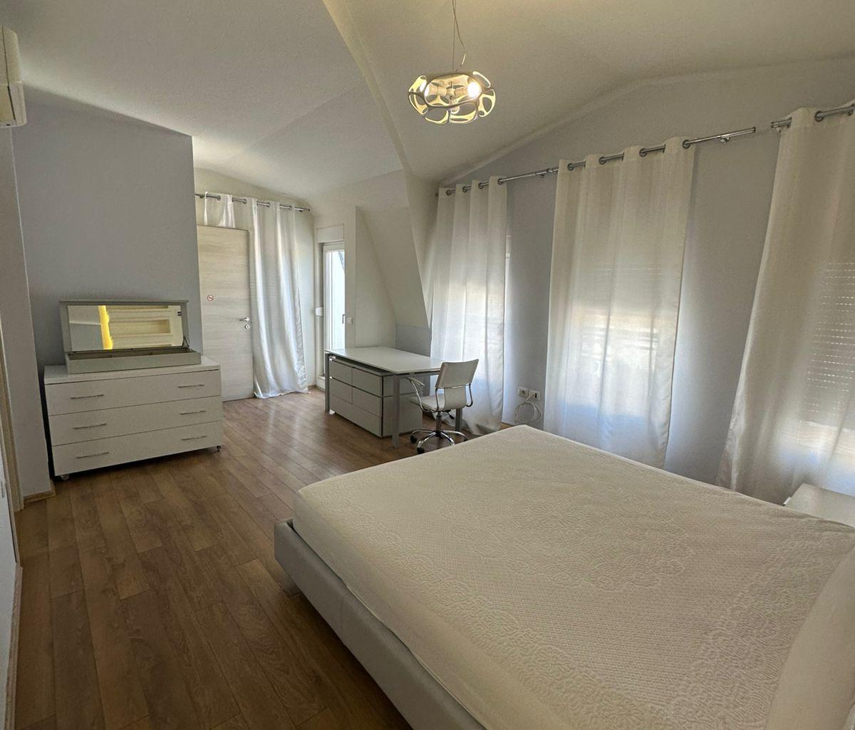 🔥FOR RENT 4-STOREY VILLA – White House, TEG