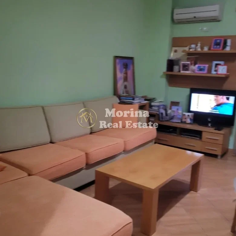 Tirane, vendesi appartamento 1+1 Piano 3, 66 m² 100.000 € (Concord Center, 5 Maji)