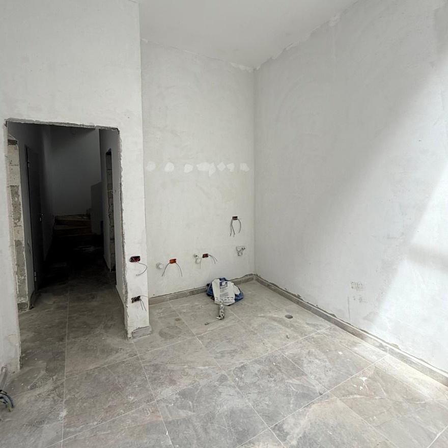 🏡✨ Vilë Individuale 3-Katëshe për Shitje – Pranë TEG ✨🏡