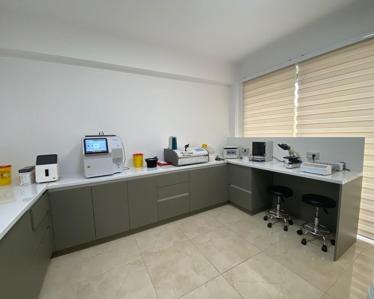 Zyra in affitto con quota di 134 m² in Via Durresit - Prezzo 1500 euro