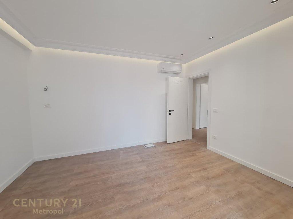 OFFERTA PER AFFITTO AMBIENTE PER UFFICIO 140M, SCUOLA DI BALLETTO!
