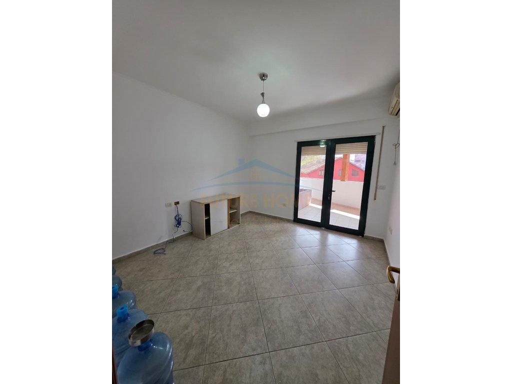 0694603851,Qera, Apartament 2+1+2+Verande, Don Bosko , Tiran